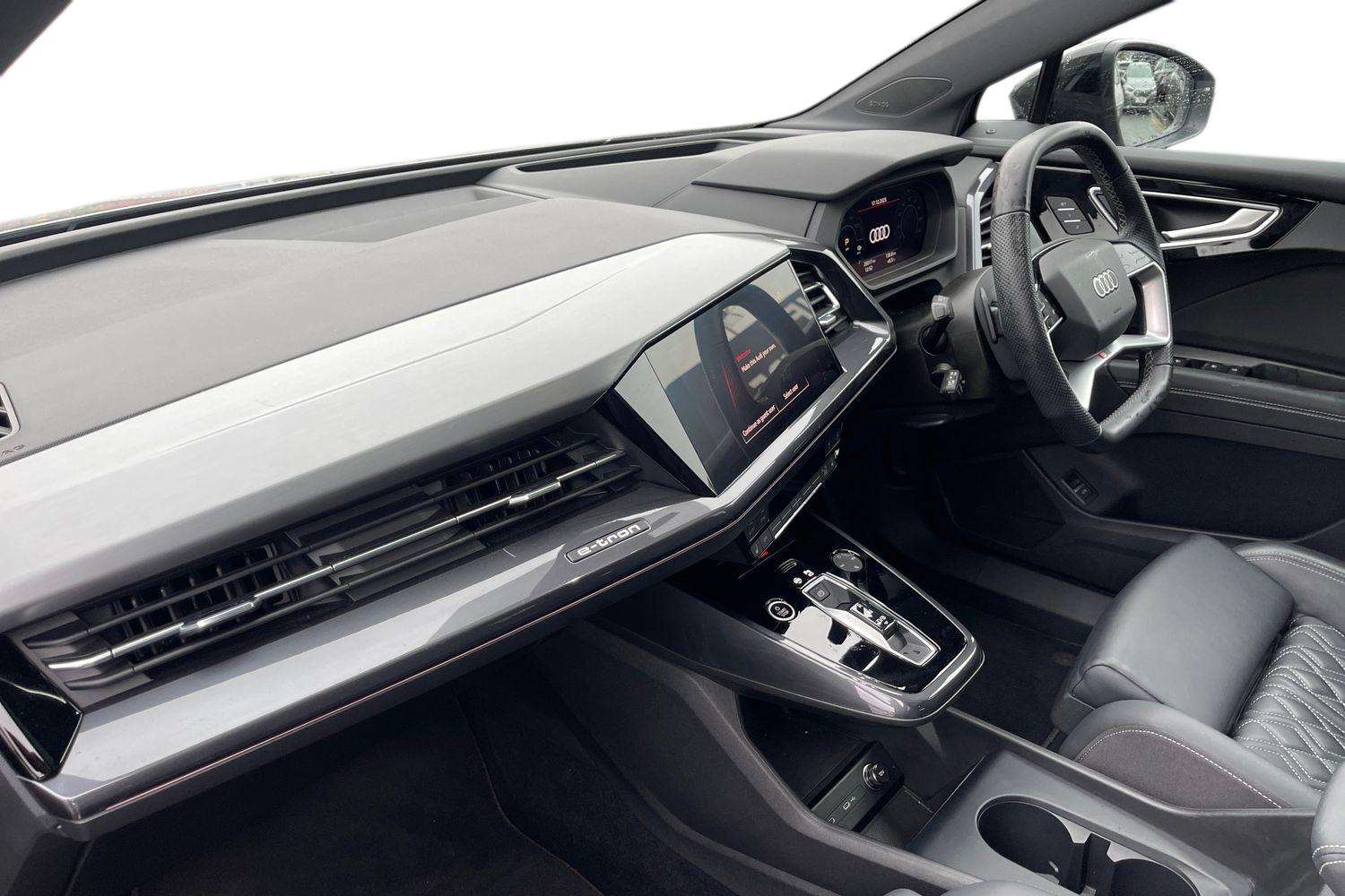 Used Audi Q4 e-tron 2021 for sale - 77083162: Photo 2