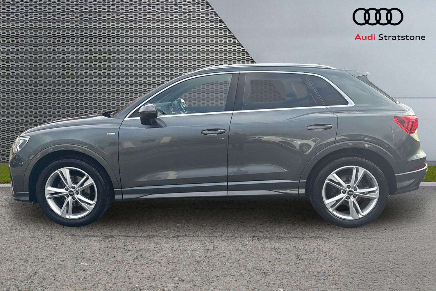 Used Audi Q3 2023 for sale - 76230415: Photo 8