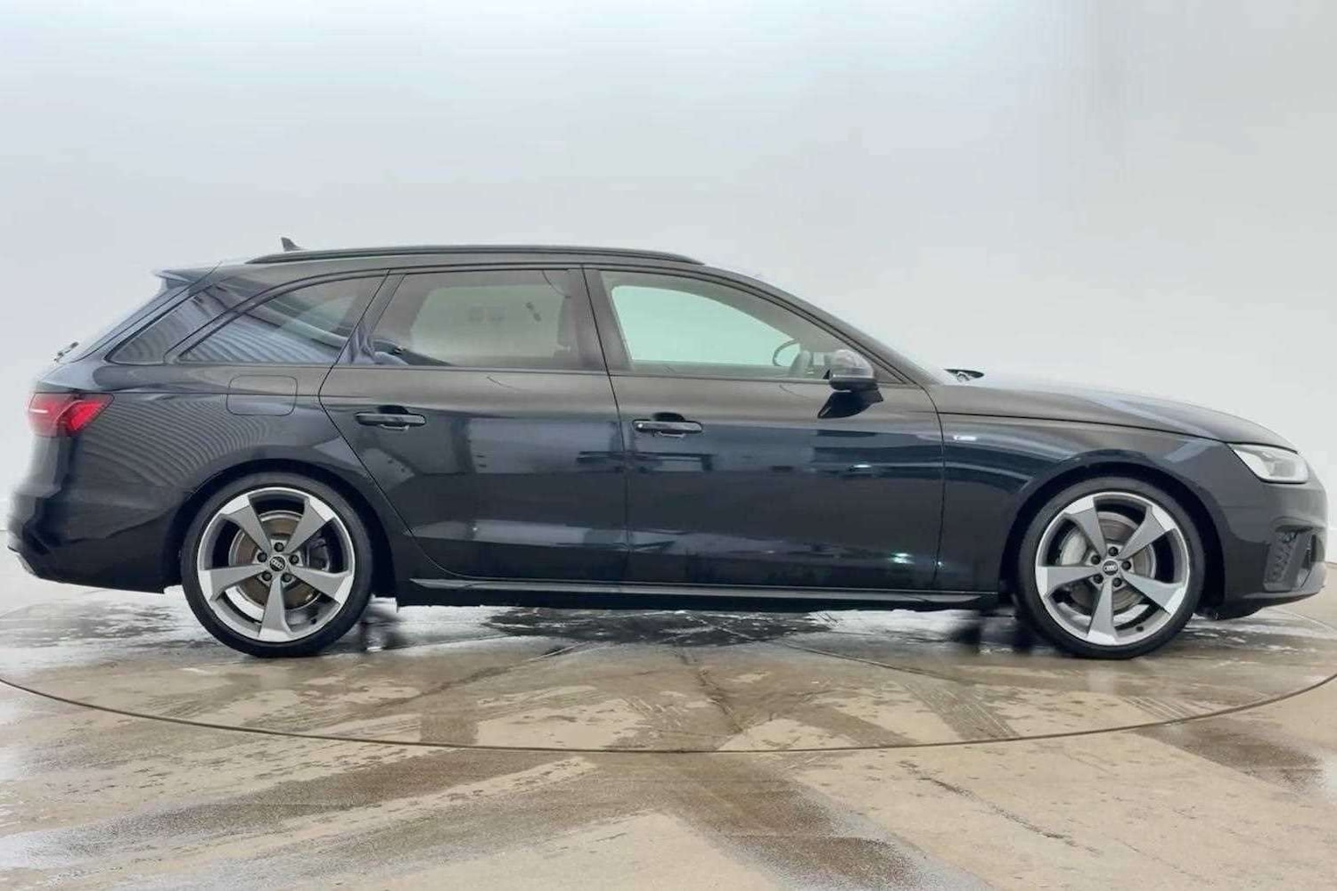 Used Audi A4 2022 for sale - 77500450: Photo 4