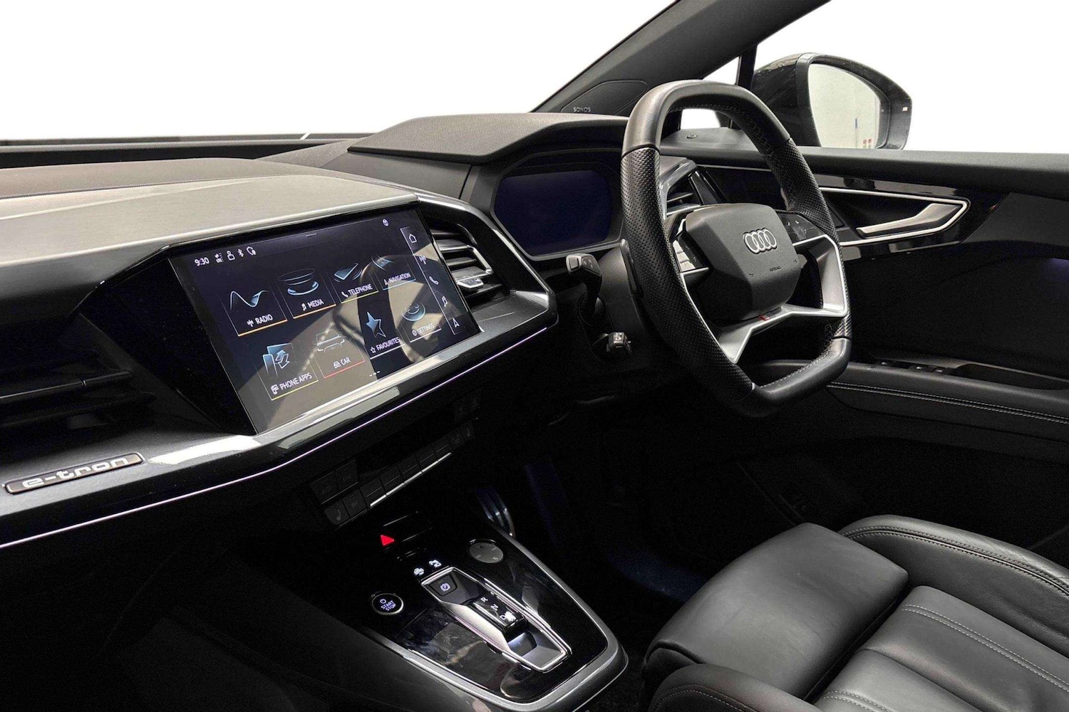 Used Audi Q4 e-tron 2024 for sale - 77928832: Photo 2