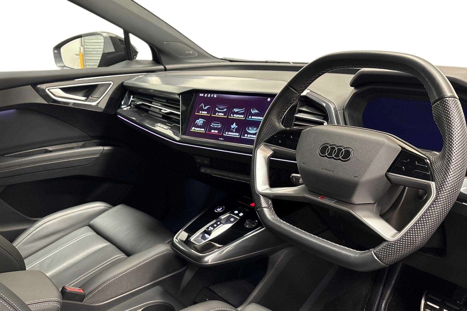 Used Audi Q4 e-tron 2024 for sale - 77928832: Photo 6