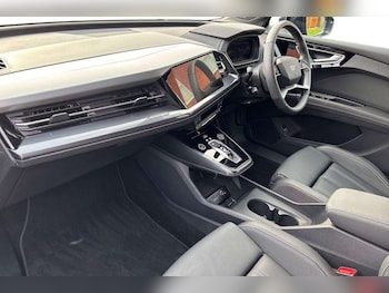 Used Audi Q4 e-tron 2025 for sale - 76460633: Photo