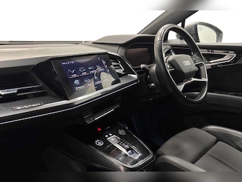 Used Audi Q4 e-tron 2022 for sale - 77661180: Photo