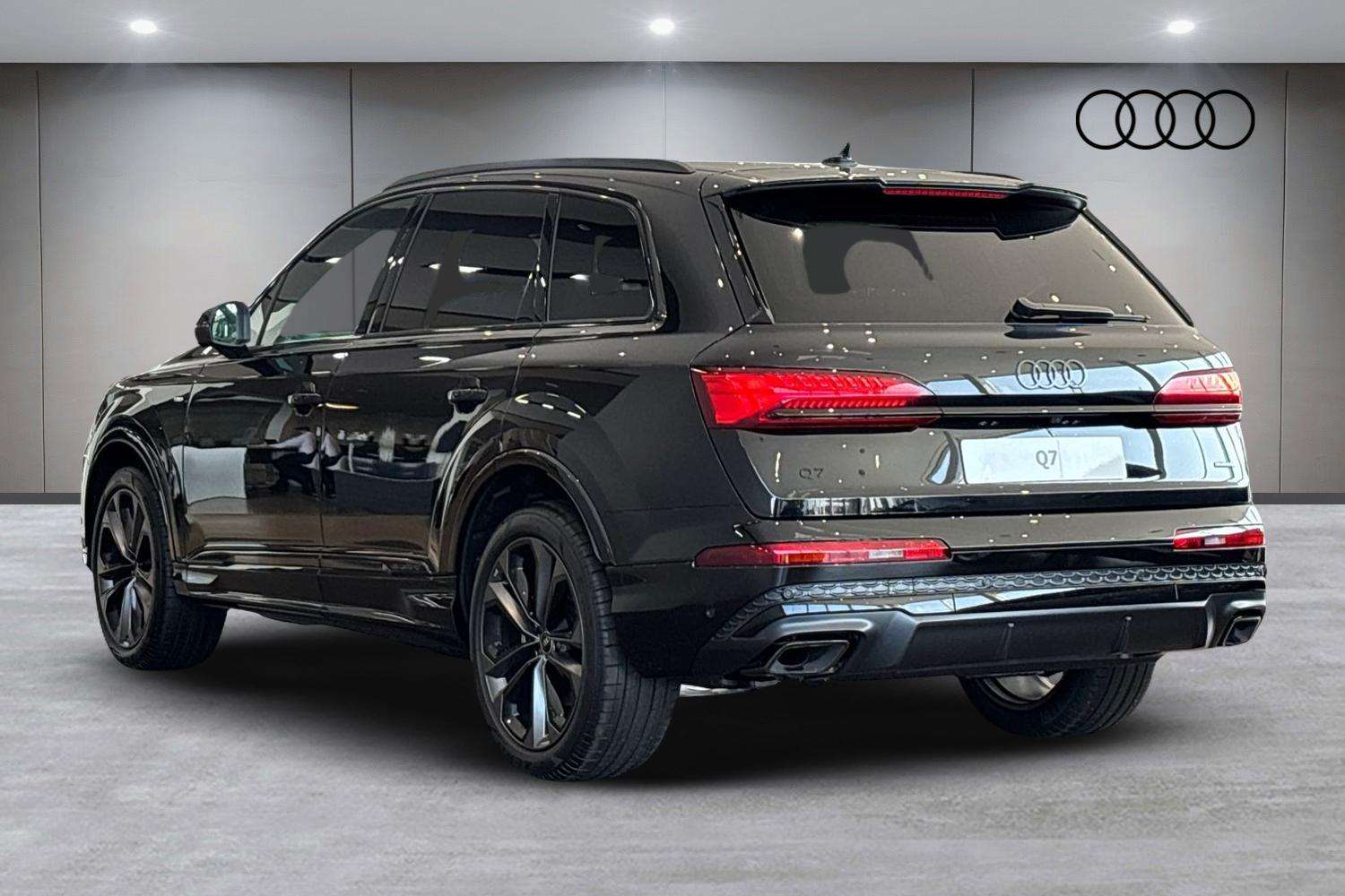Used Audi Q7 2025 for sale - 76262454: Photo 3
