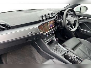 Used Audi Q3 2025 for sale - 77232947: Photo