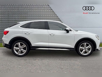 Used Audi Q3 2025 for sale - 77232947: Photo