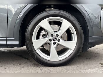 Used Audi Q5 2025 for sale - 77147394: Photo