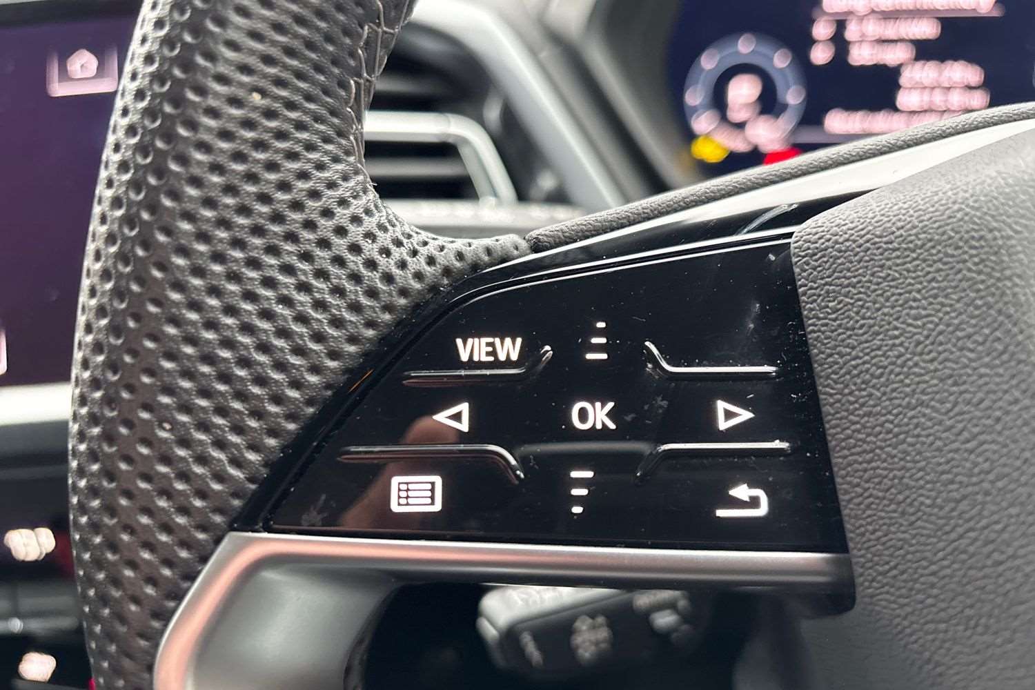 Used Audi Q4 e-tron 2025 for sale - 76929075: Photo 16