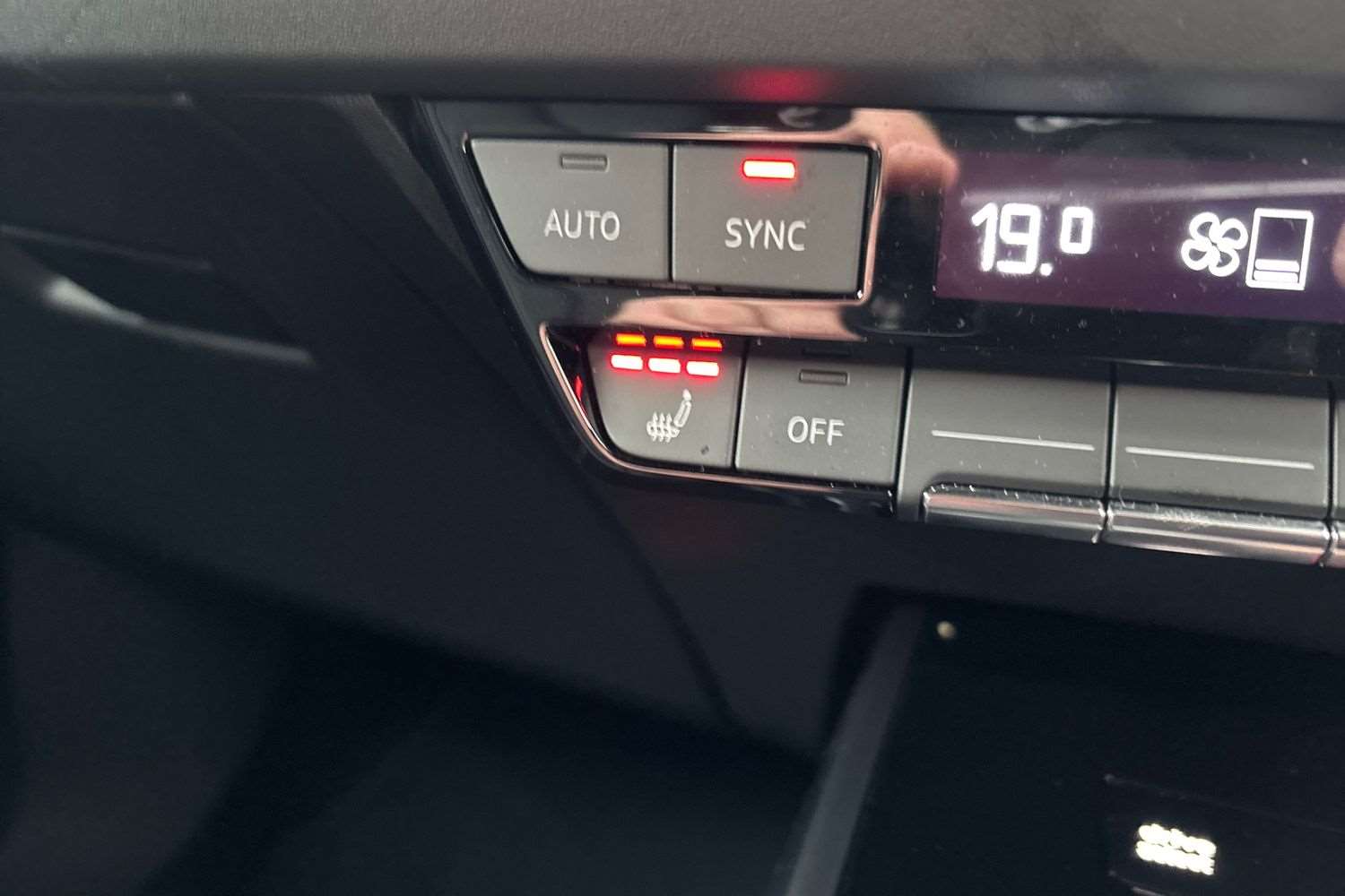 Used Audi Q4 e-tron 2025 for sale - 76929075: Photo 28