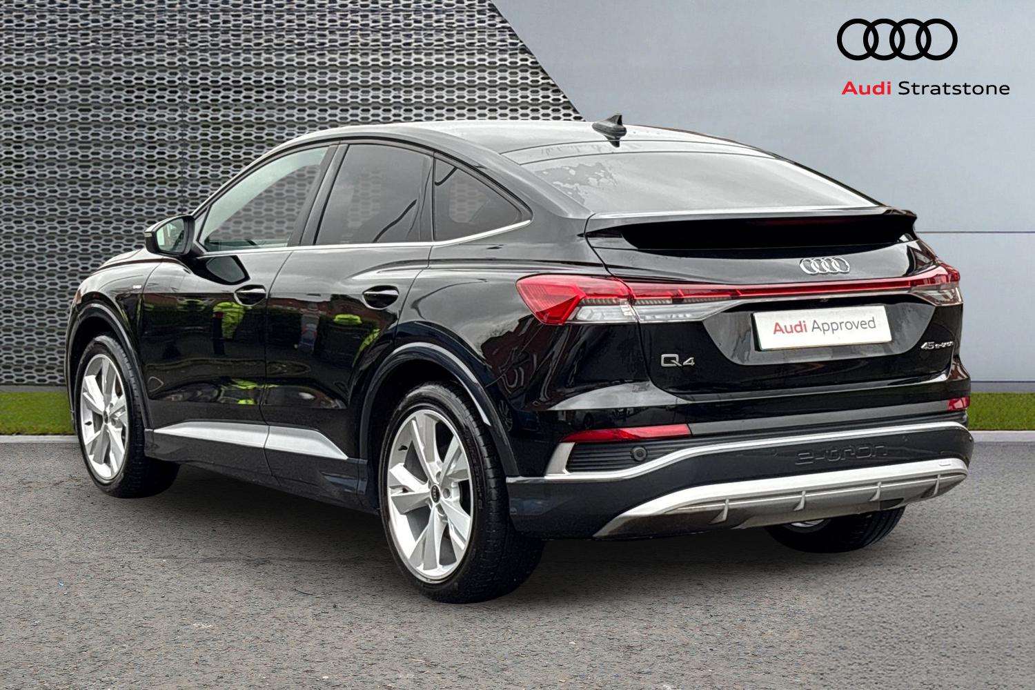 Used Audi Q4 e-tron 2025 for sale - 76929075: Photo 3