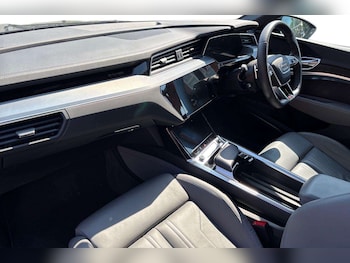 Used Audi e-tron 2022 for sale - 78949502: Photo