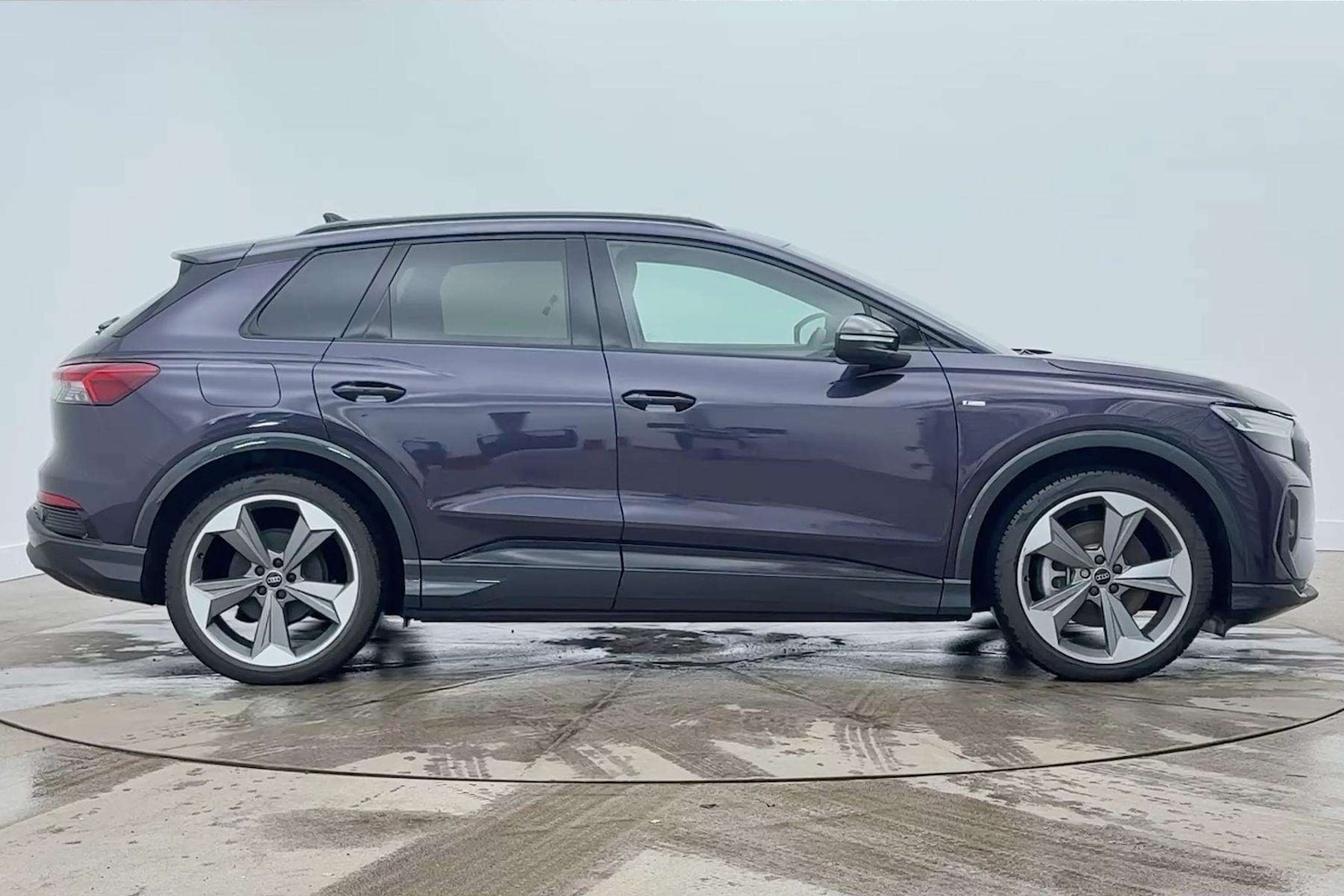 Used Audi Q4 e-tron 2025 for sale - 77772329: Photo 4