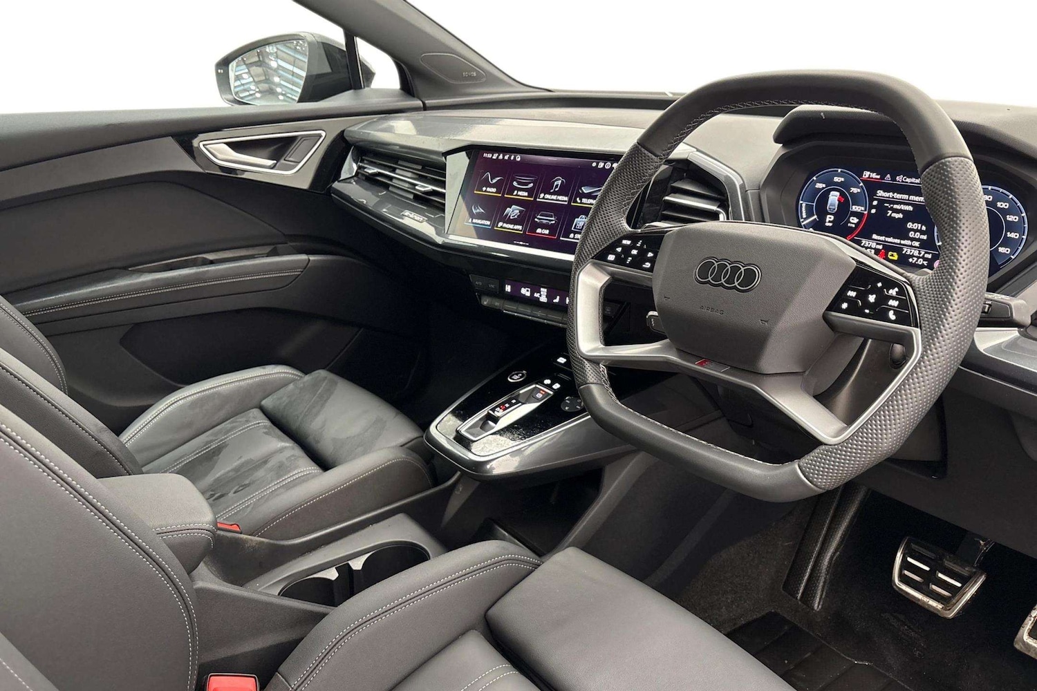 Used Audi Q4 e-tron 2025 for sale - 77772329: Photo 6