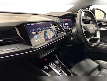 Used Audi Q4 e-tron 2022 for sale - 78625693: Photo