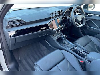 Used Audi Q3 2025 for sale - 77756615: Photo