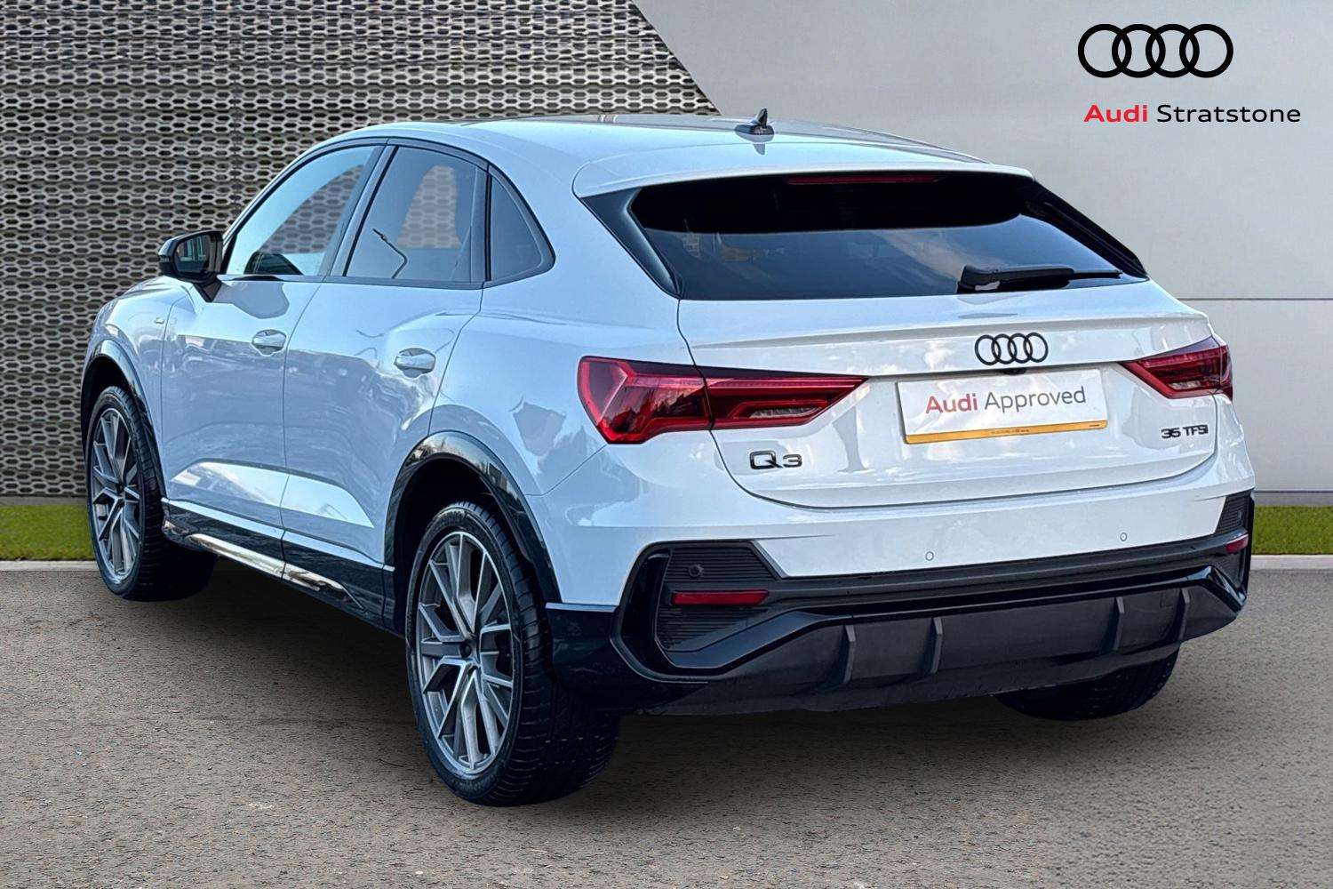 Used Audi Q3 2025 for sale - 77756615: Photo 3