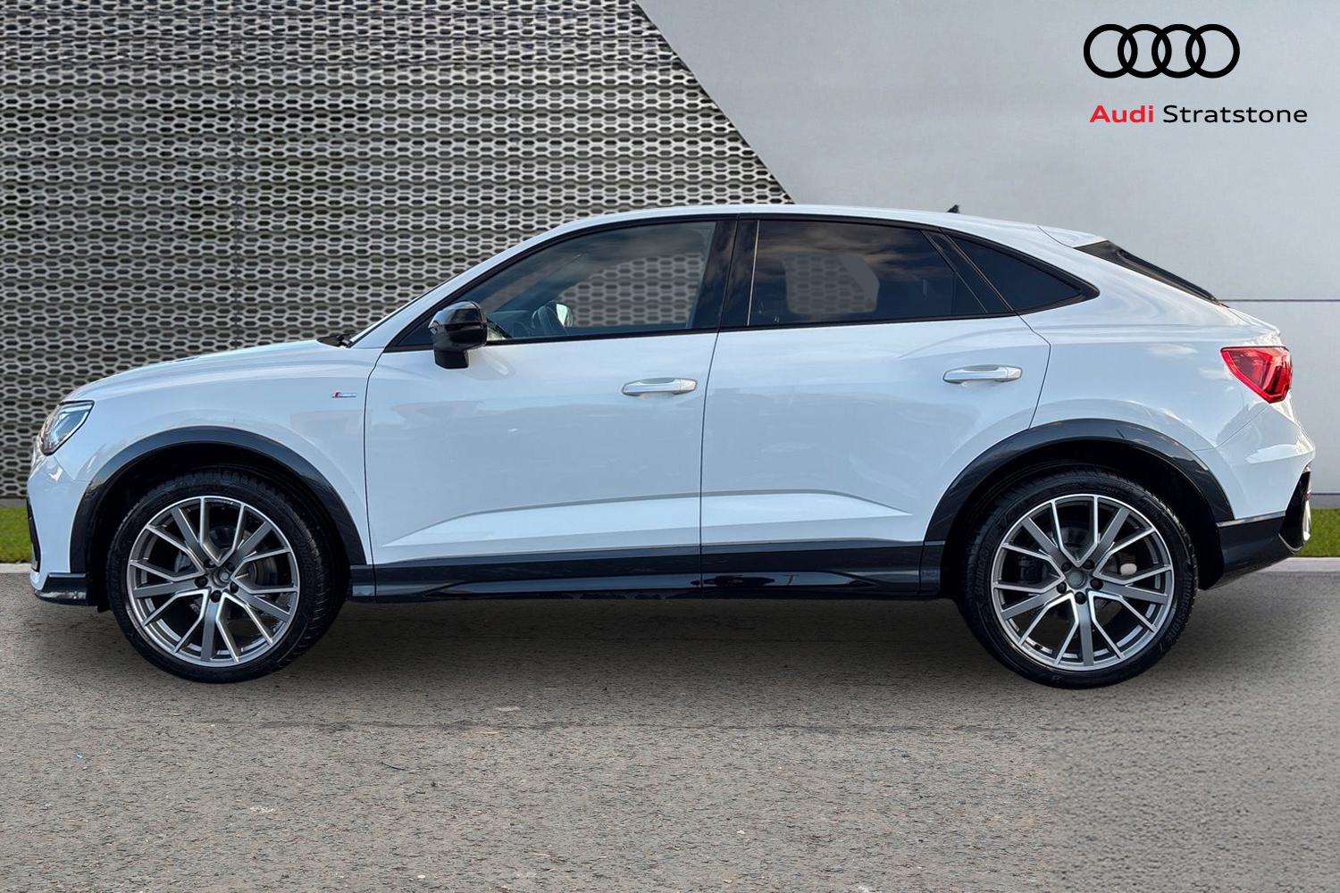 Used Audi Q3 2025 for sale - 77756615: Photo 8