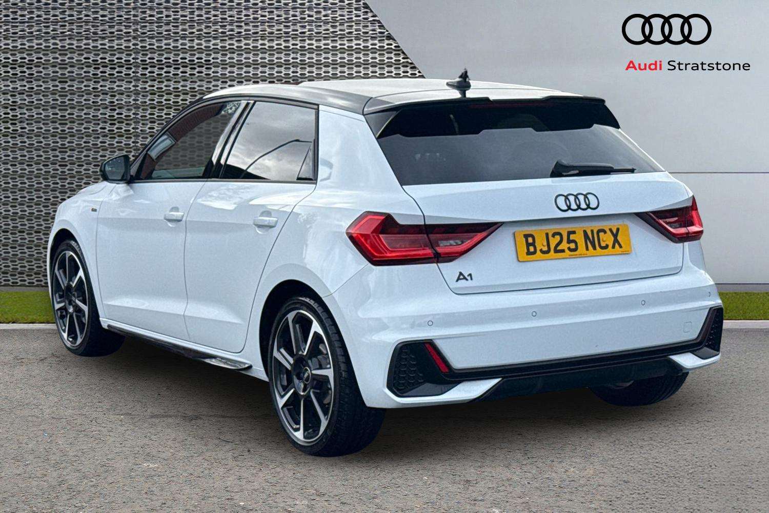 Used Audi A1 2025 for sale - 76298429: Photo 3