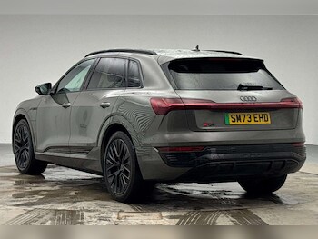 Used Audi Q8 2023 for sale - 78365636: Photo