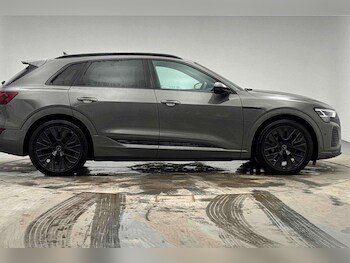 Used Audi Q8 2023 for sale - 78365636: Photo