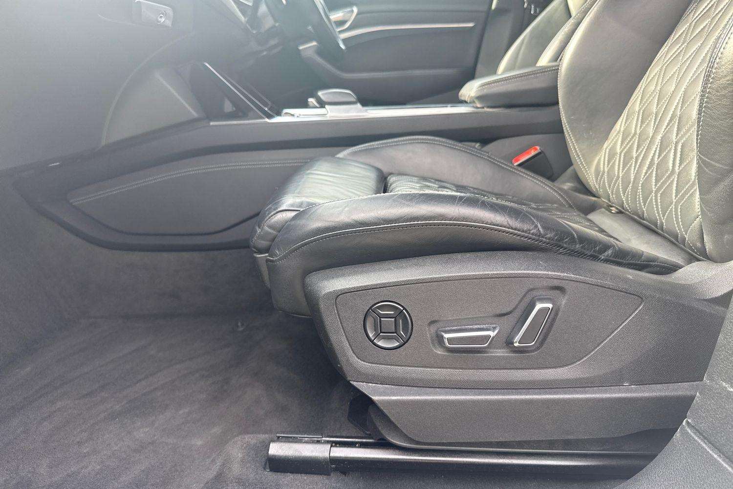 Used Audi e-tron 2022 for sale - 75733380: Photo 21