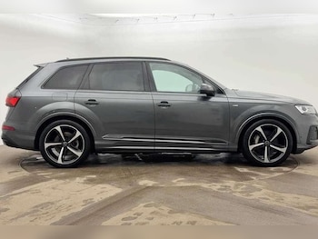 Used Audi Q7 2022 for sale - 77389907: Photo