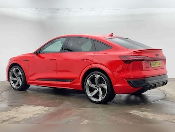 Used Audi Q8 2023 for sale - 77282010: Photo