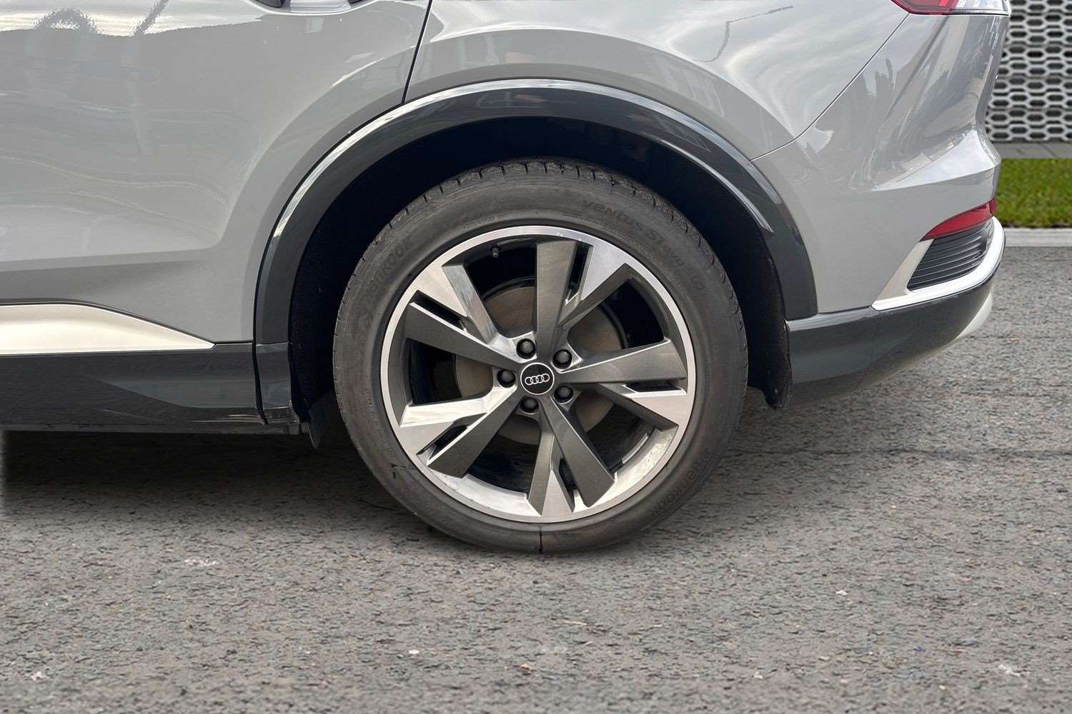 Used Audi Q4 e-tron 2023 for sale - 76624539: Photo 10