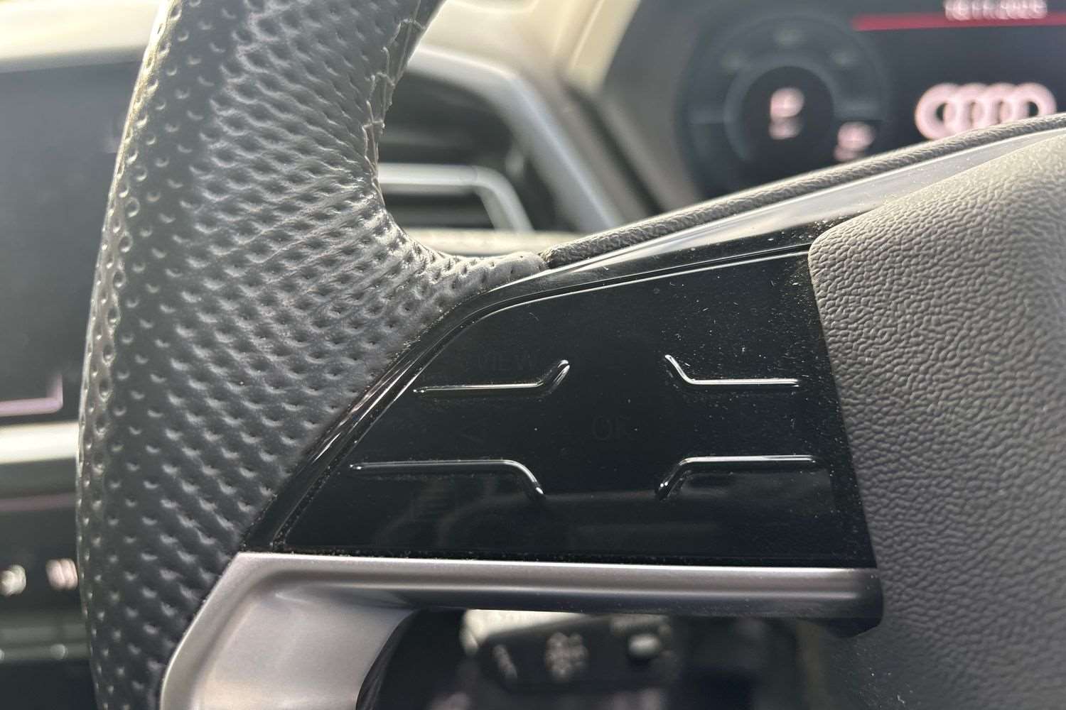 Used Audi Q4 e-tron 2023 for sale - 76624539: Photo 16