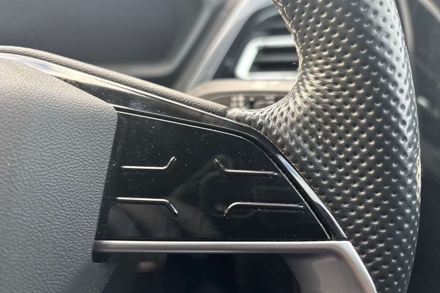 Used Audi Q4 e-tron 2023 for sale - 76624539: Photo 17