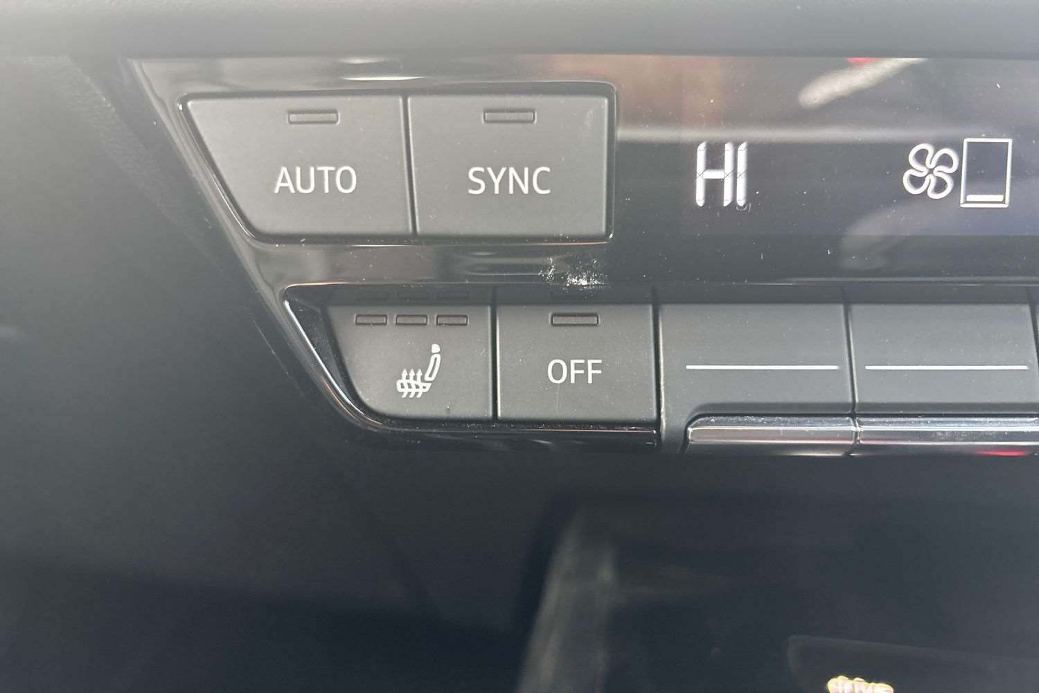 Used Audi Q4 e-tron 2023 for sale - 76624539: Photo 28