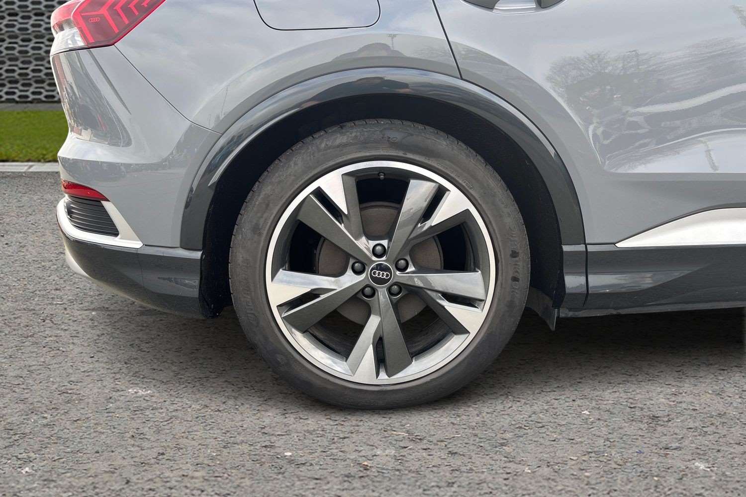 Used Audi Q4 e-tron 2023 for sale - 76624539: Photo 9