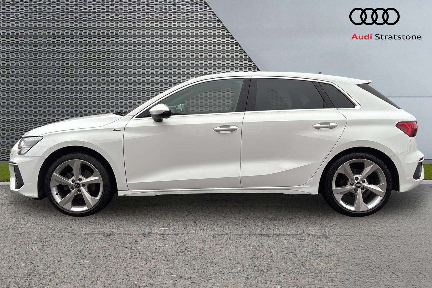 Used Audi A3 2023 for sale - 77147383: Photo 8