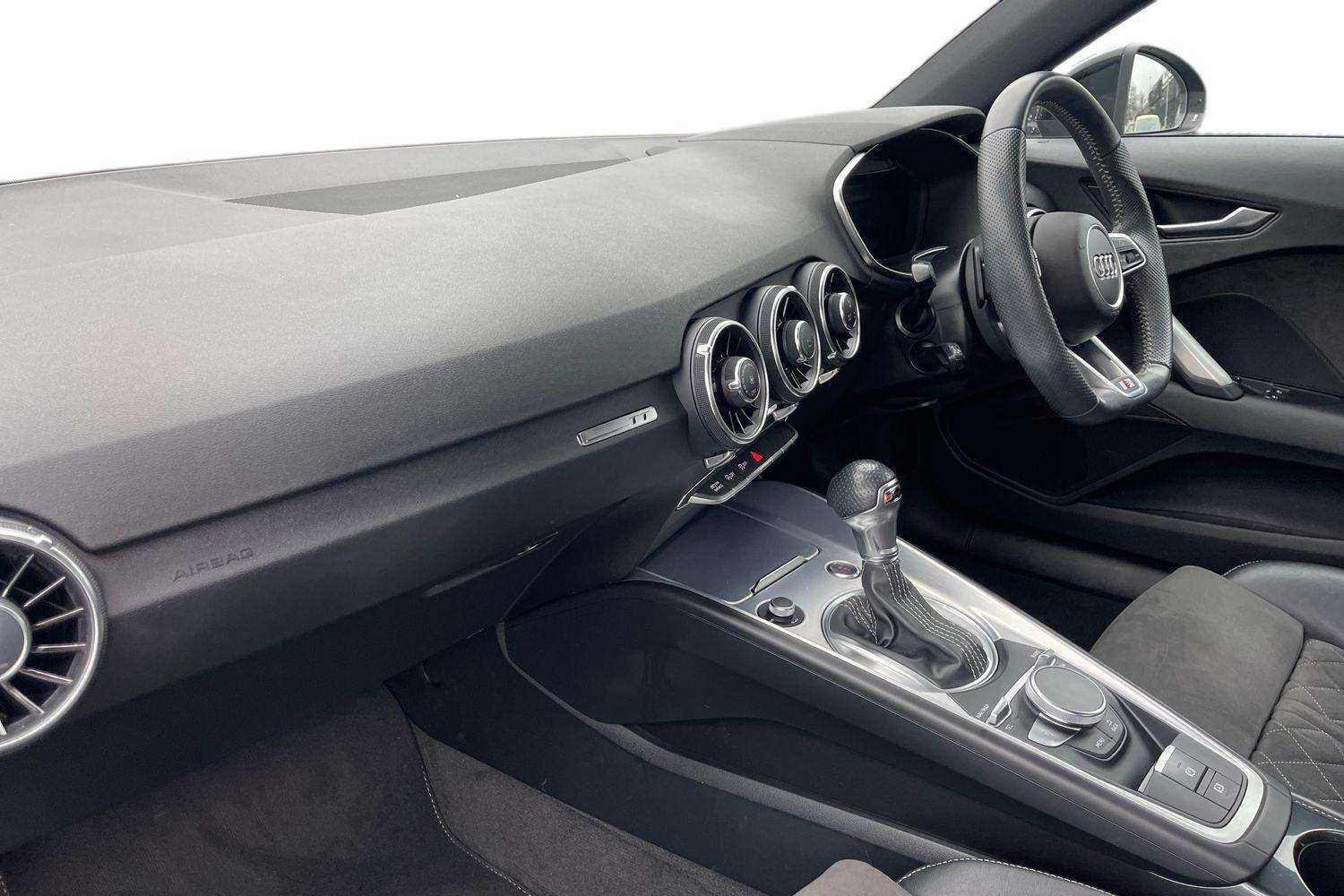 Used Audi TT 2022 for sale - 77233092: Photo 2