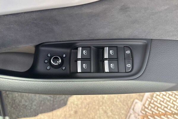 Used Audi Q7 2024 for sale - 75163702: Photo 21