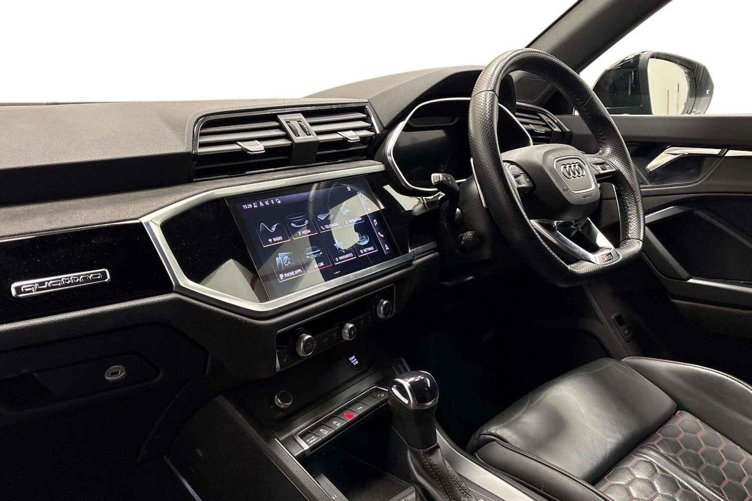 Used Audi RS Q3 2022 for sale - 78037424: Photo 2