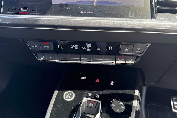 Used Audi Q4 e-tron 2025 for sale - 75177677: Photo 33