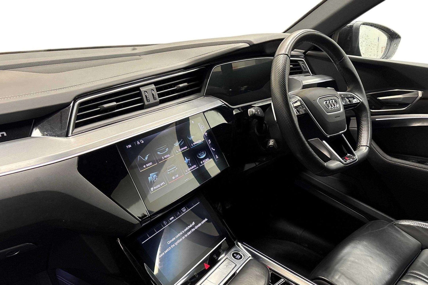 Used Audi e-tron 2021 for sale - 77772165: Photo 2