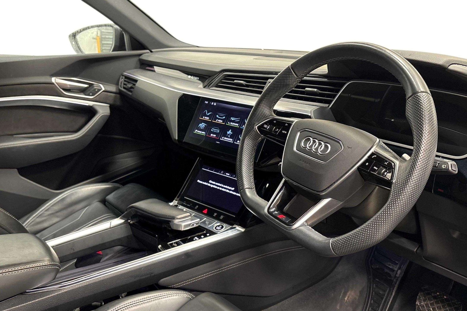 Used Audi e-tron 2021 for sale - 77772165: Photo 6