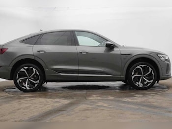 Used Audi Q8 2023 for sale - 75699578: Photo
