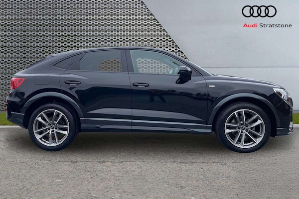 Used Audi Q3 2023 for sale - 76249058: Photo 4