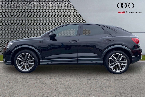 Used Audi Q3 2023 for sale - 76249058: Photo 8