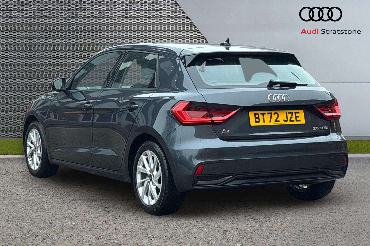 Used Audi A1 for sale - 77661290: Photo 3