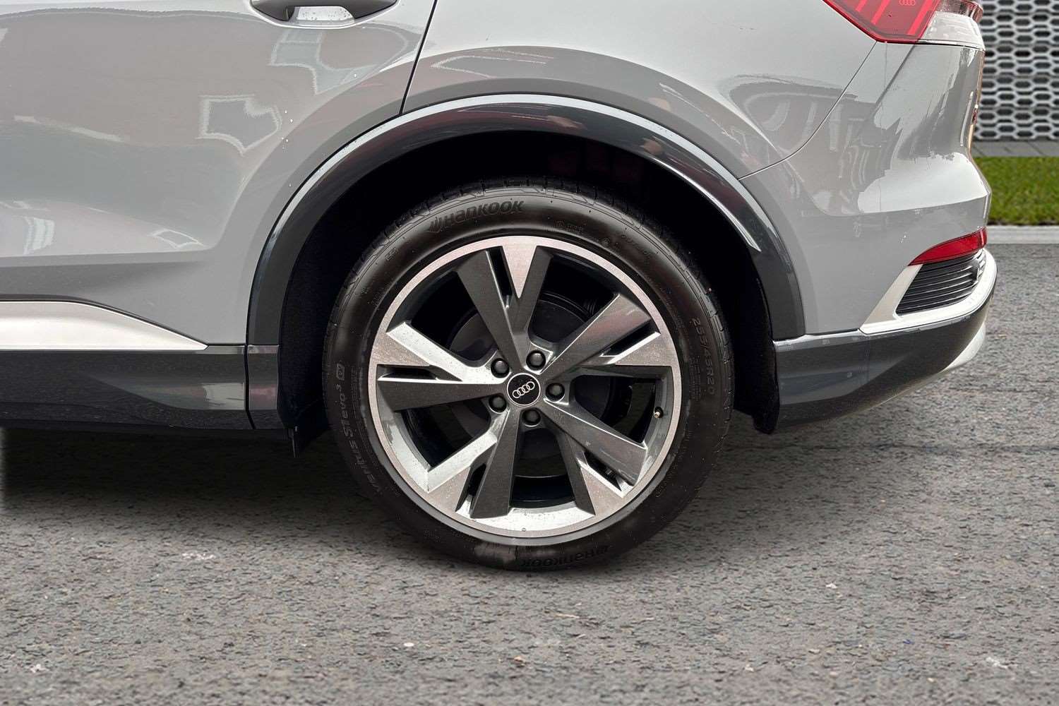 Used Audi Q4 e-tron 2025 for sale - 77147223: Photo 10