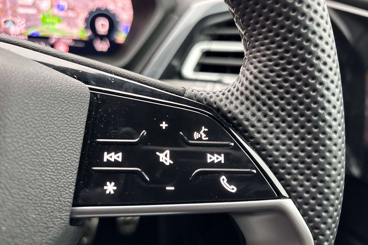 Used Audi Q4 e-tron 2025 for sale - 77147223: Photo 17