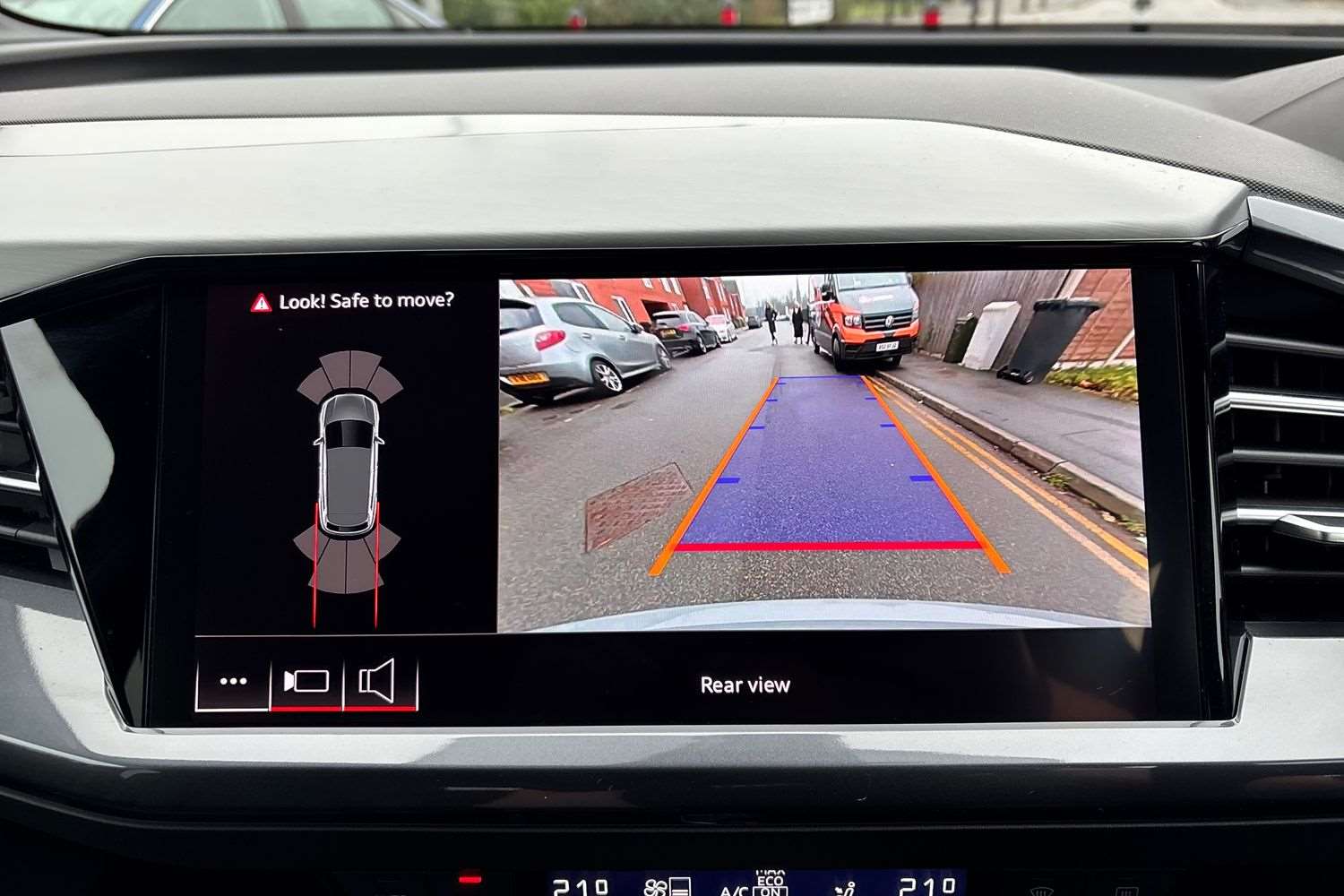 Used Audi Q4 e-tron 2025 for sale - 77147223: Photo 26