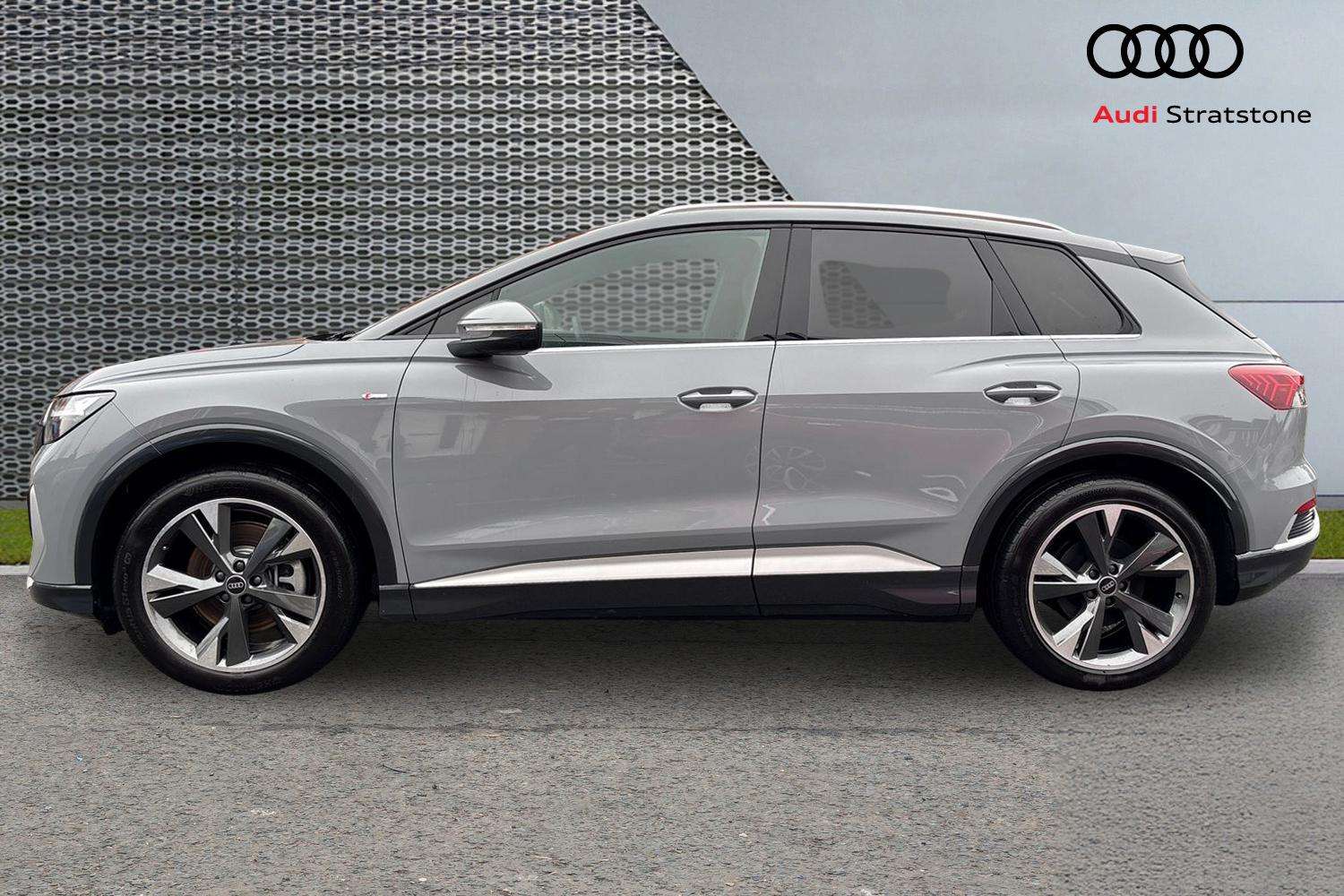 Used Audi Q4 e-tron 2025 for sale - 77147223: Photo 8