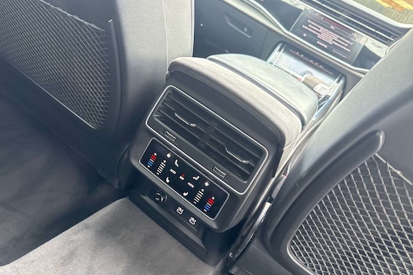 Used Audi RS Q8 2021 for sale - 75699482: Photo 23