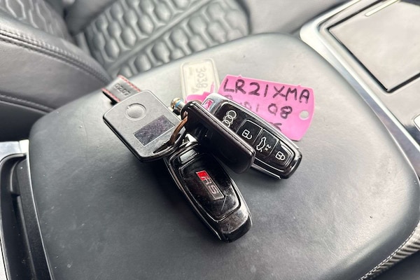 Used Audi RS Q8 2021 for sale - 75699482: Photo 25