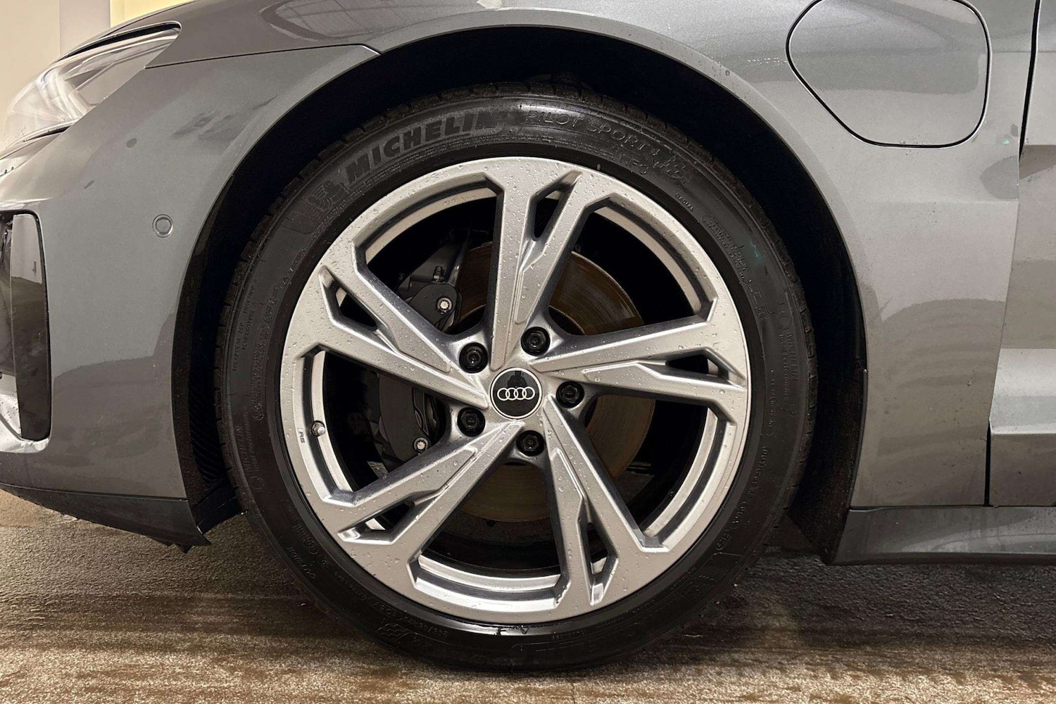 Used Audi e-tron GT 2022 for sale - 77500436: Photo 5